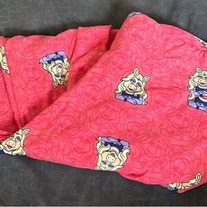 Nwt tall and curvy Lularoe leggings mrs piggy